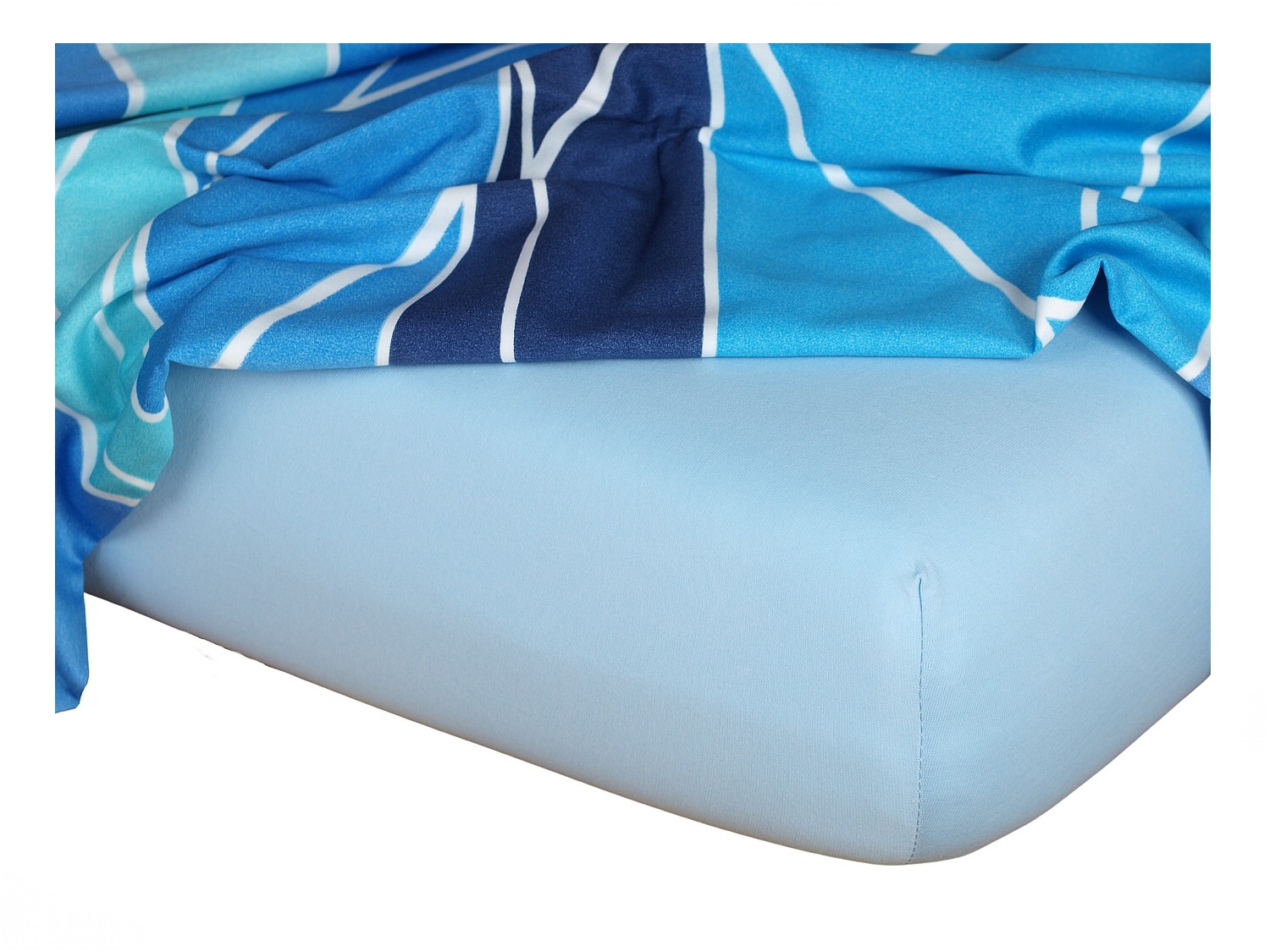 Prześcieradło Jersey jasnoniebieskie 60x120x10 cm
