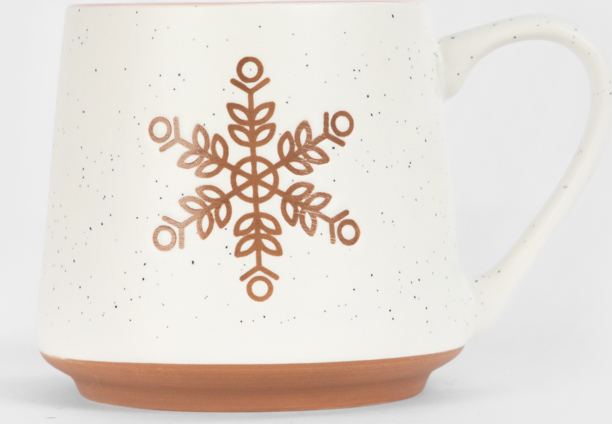 HOMLA Kubek COMBES kremowy ze śnieżynką i różowym środkiem 0,6 l