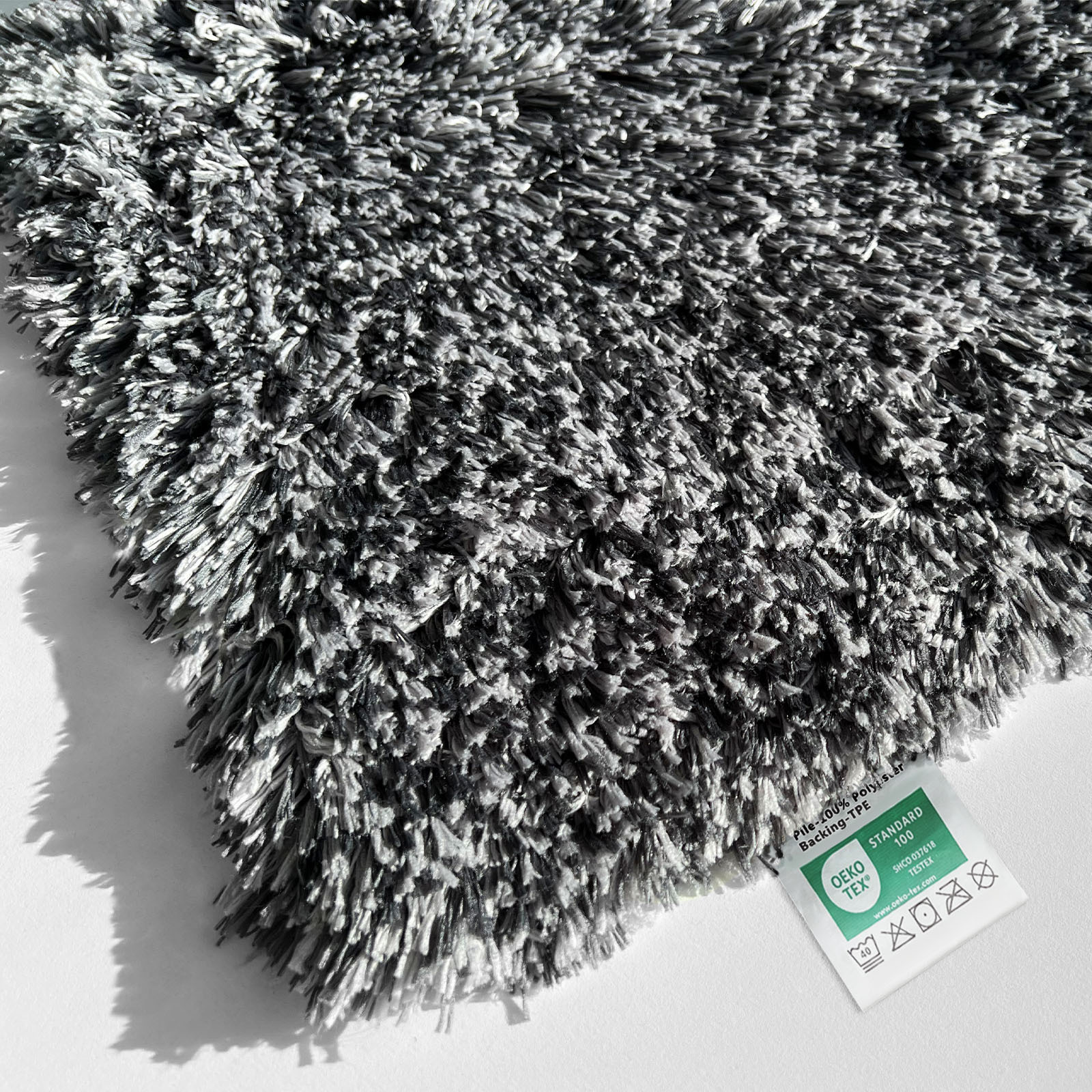 Dywanik łazienkowy Amour Black 60x90 cm Dywanik łazienkowy shaggy look