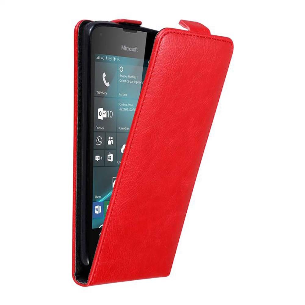 Etui Cadorabo do Nokia Lumia 550 w kolorze APPLE RED Etui na telefon komórkowy z klapką i niewidocznym zamknięciem magnetycznym Etui ochronne Etui z klapką w stylu książki