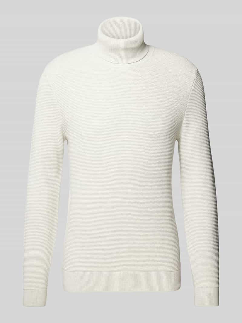 Sweter z dzianiny z golfem