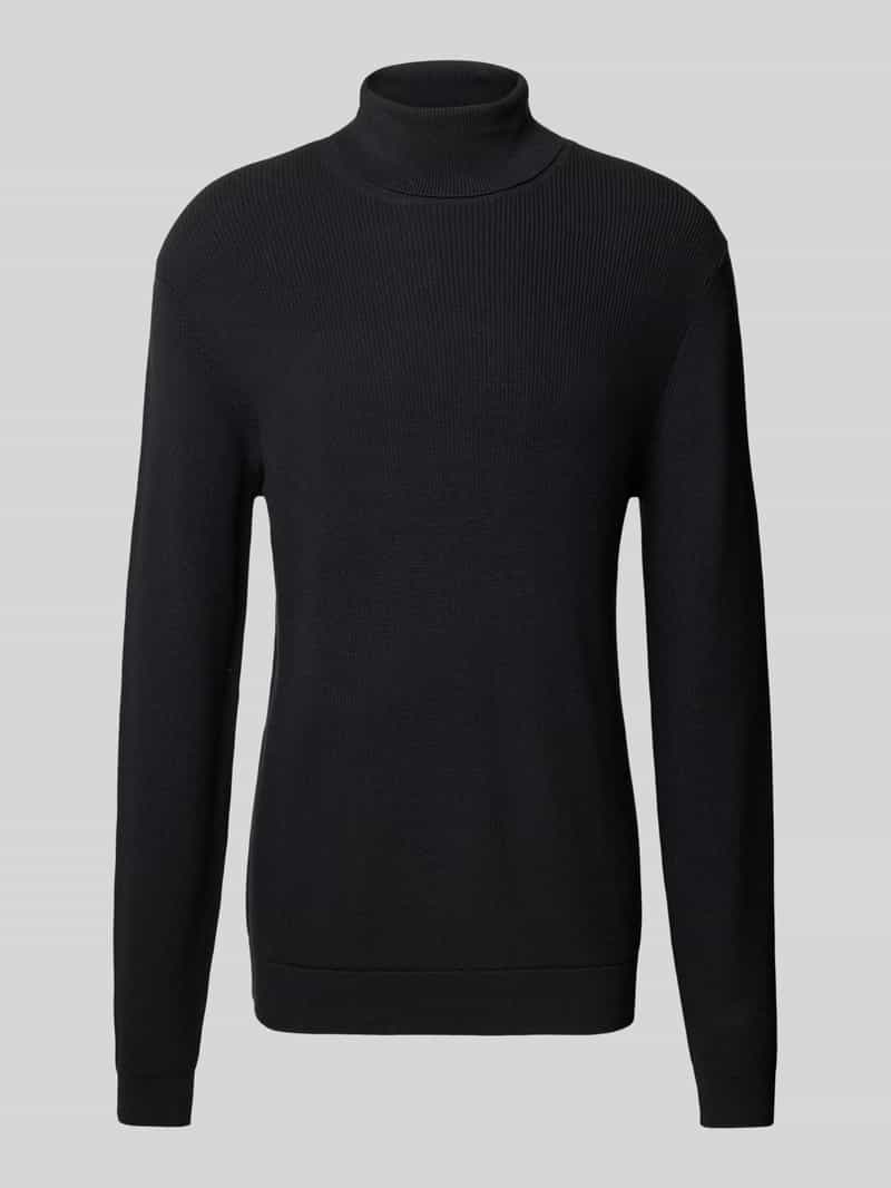 Sweter z dzianiny z golfem