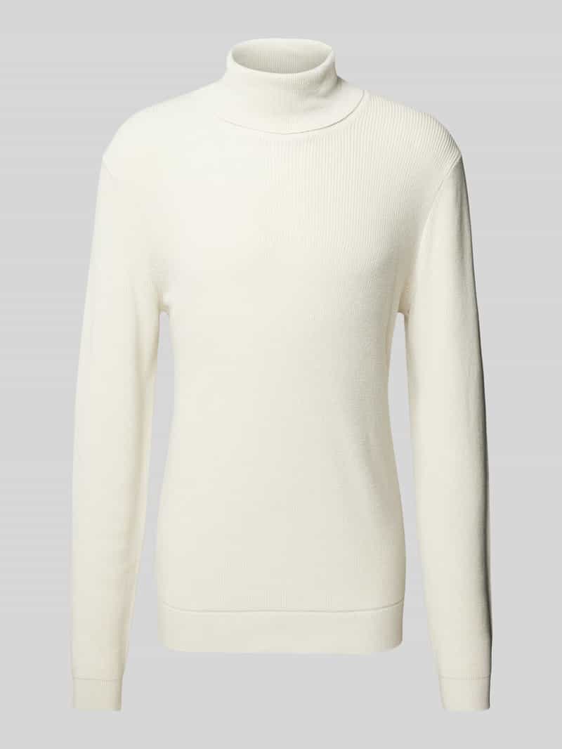 Sweter z dzianiny z golfem