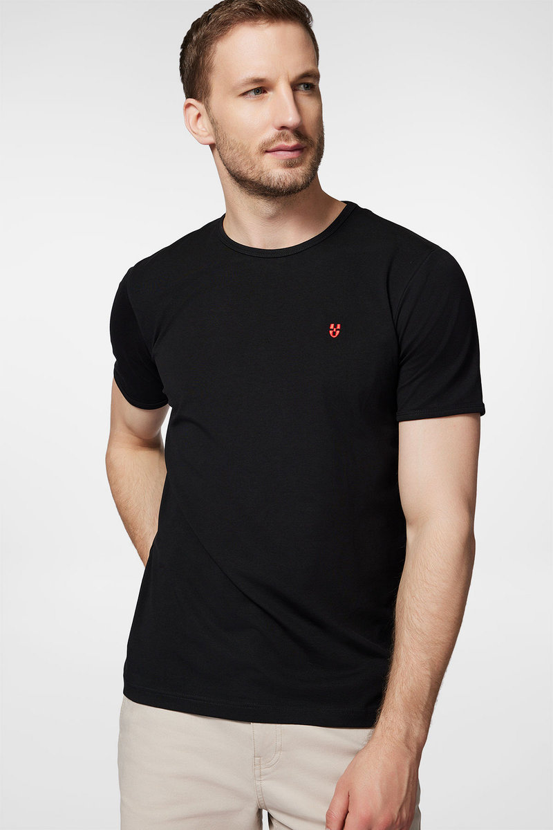 T-shirt Czarny z Haftem Bawełniany PM5