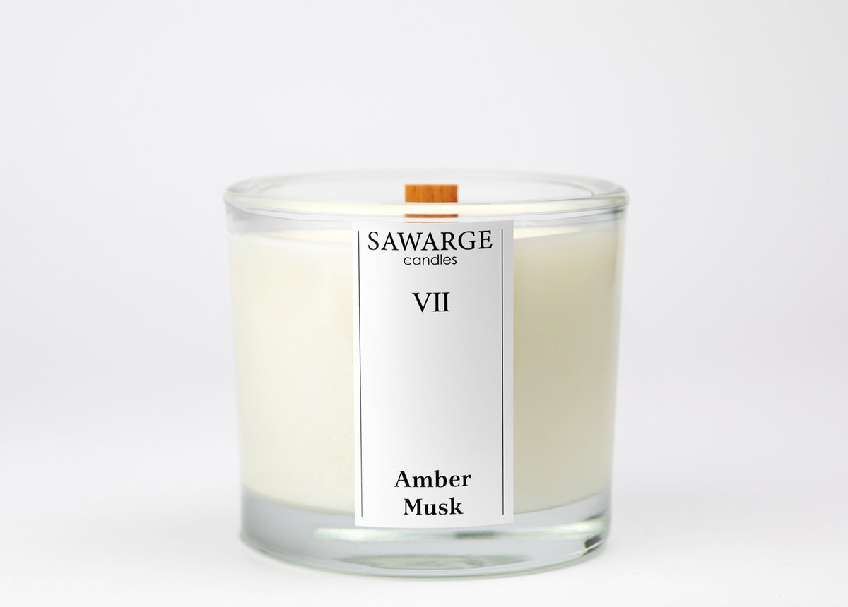 Świeca Zapachowa Sojowa 200g / Bursztyn Piżmo, drewniany knot, 40h/Sawarge Candles