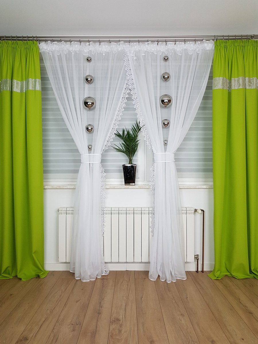 Długa firanka z gipiurą 600/250cm, nowoczesne firany do salonu