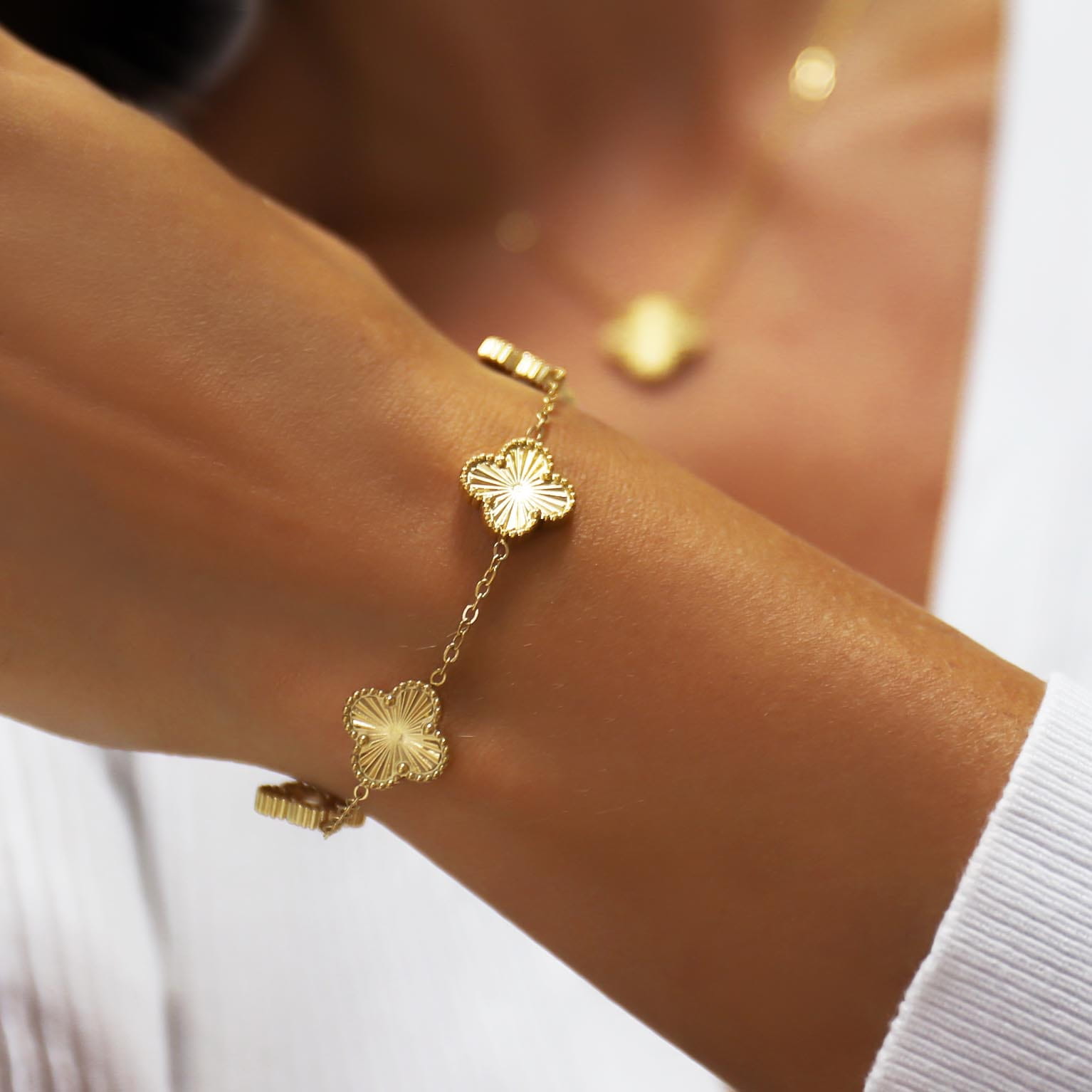 Bransoletka złota elegancka koniczyna stal chirurgiczna