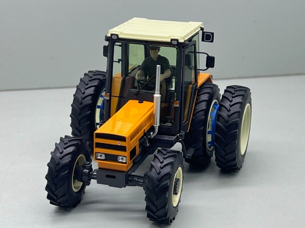 Metalowy model kolekcjonerski traktora Renault 851-4s ACA na bliźniakach 2024 REPLICAGRI 1:32