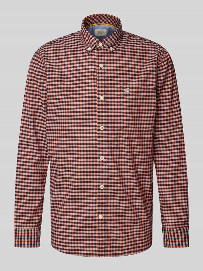 Koszula casualowa o kroju regular fit z kołnierzykiem typu button down