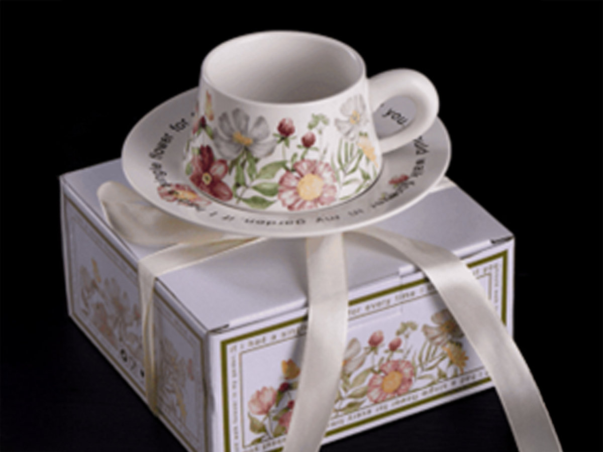 Filiżanka ze spodkiem wzór 1