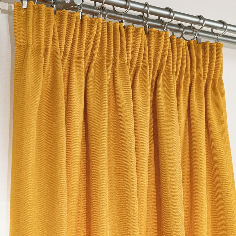 Gotowa zasłona do salonu na taśmie Jodełka, kolor szafranowy, rozmiar: 140x250 cm