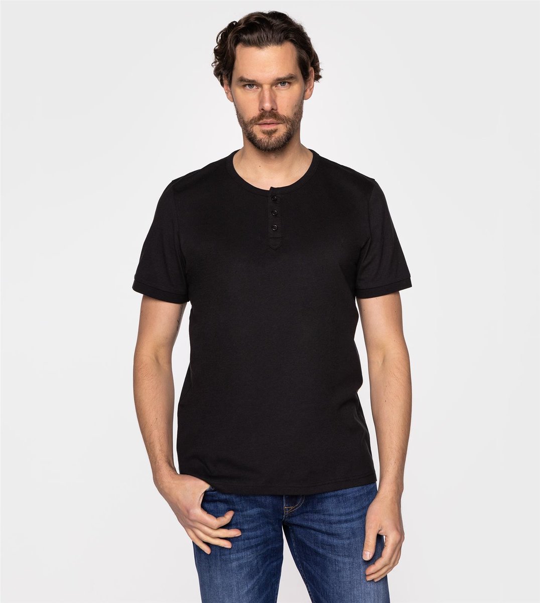 T-shirt z rozpinanym dekoltem HENLEY 4587 BLACK-L