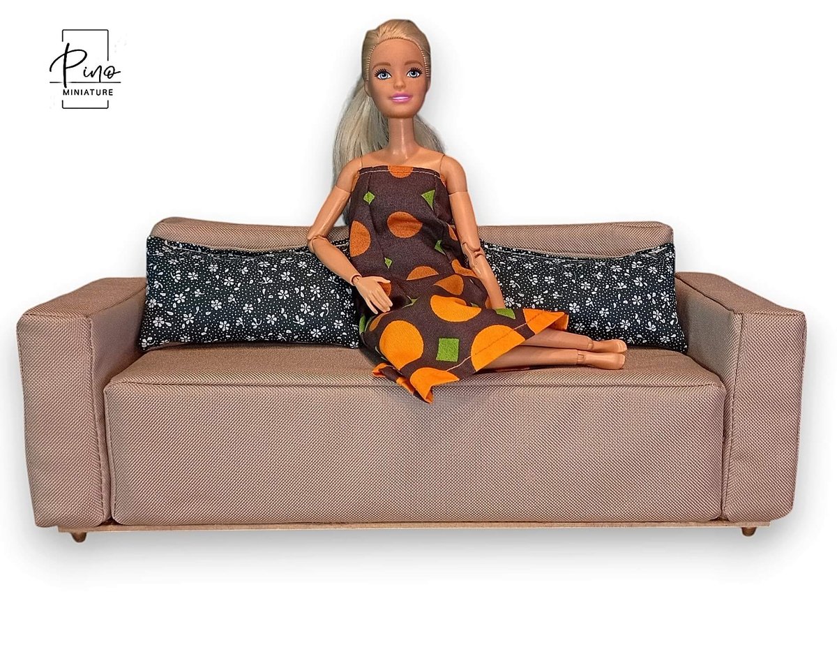 Sofa Compact LUNGO tapicerowana kanapa z poduszkami - mebelki dla lalek 1345