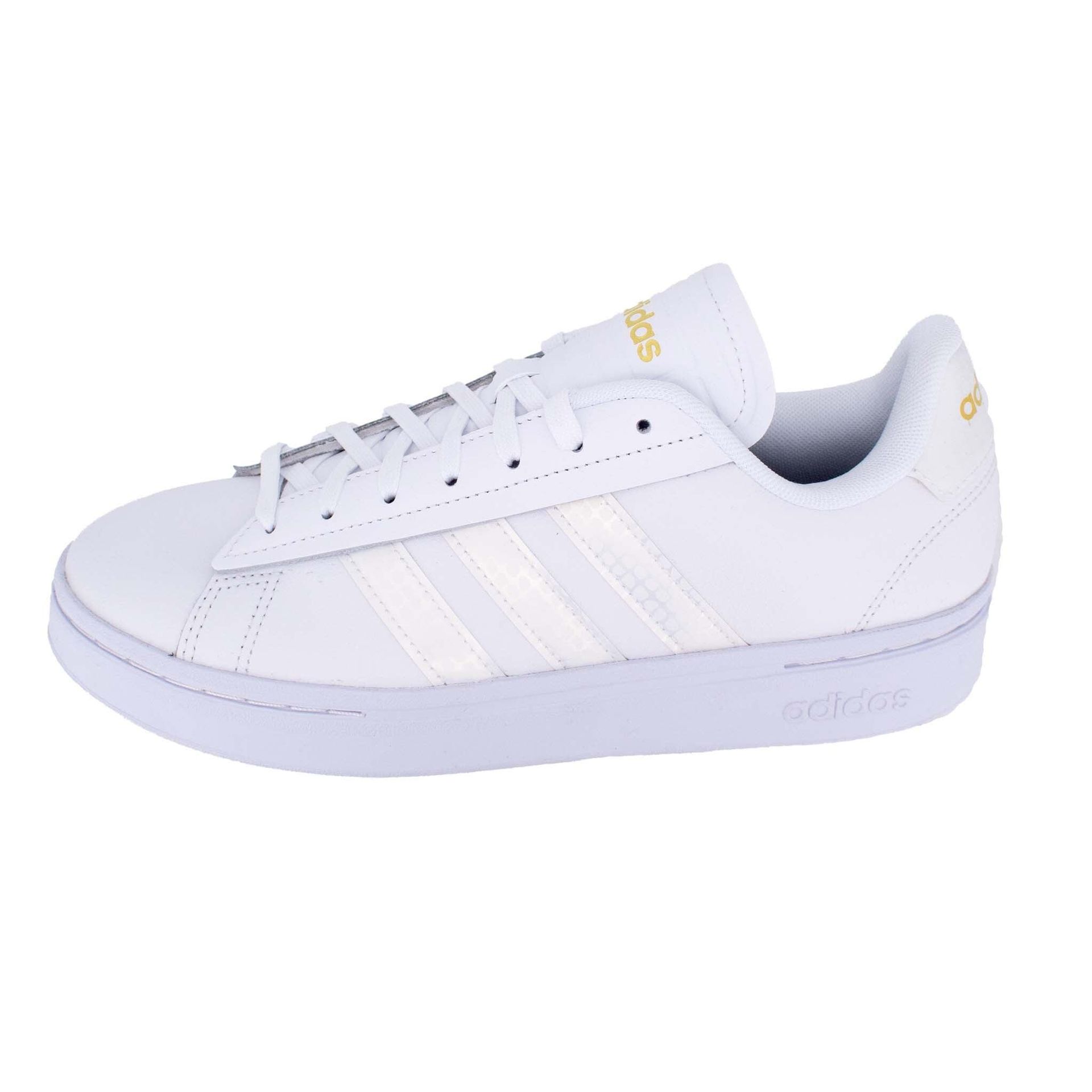 Buty damskie sportowe Adidas Grand Court Alpha HQ6600 Skóra