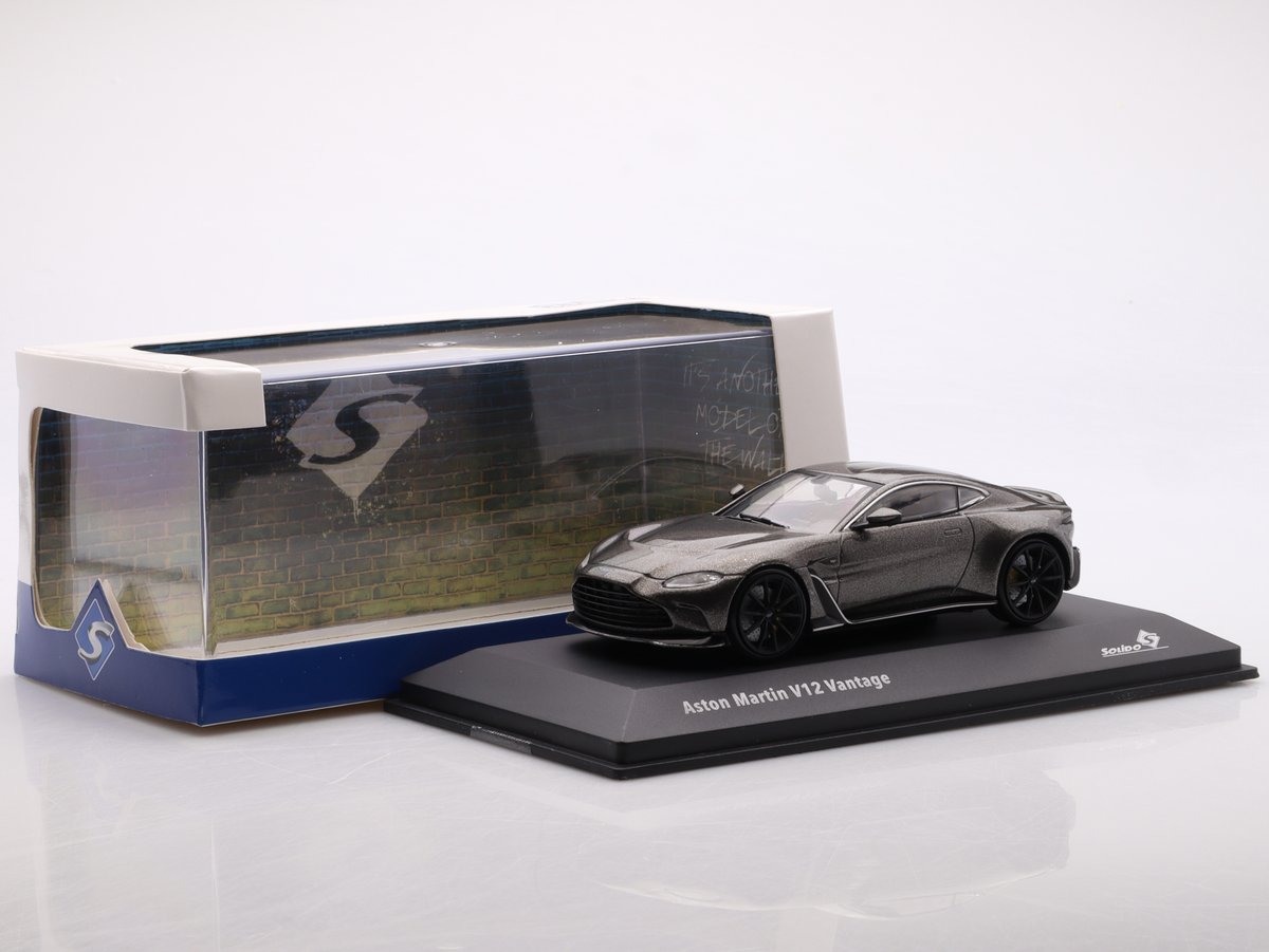 Aston Martin Vantage V12 - 2023, grey Solido 1:43