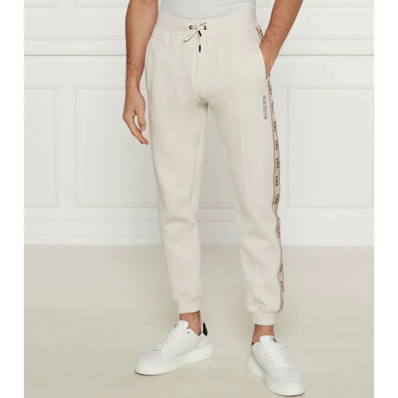 GUESS ACTIVE Spodnie dresowe Mickey | Regular Fit