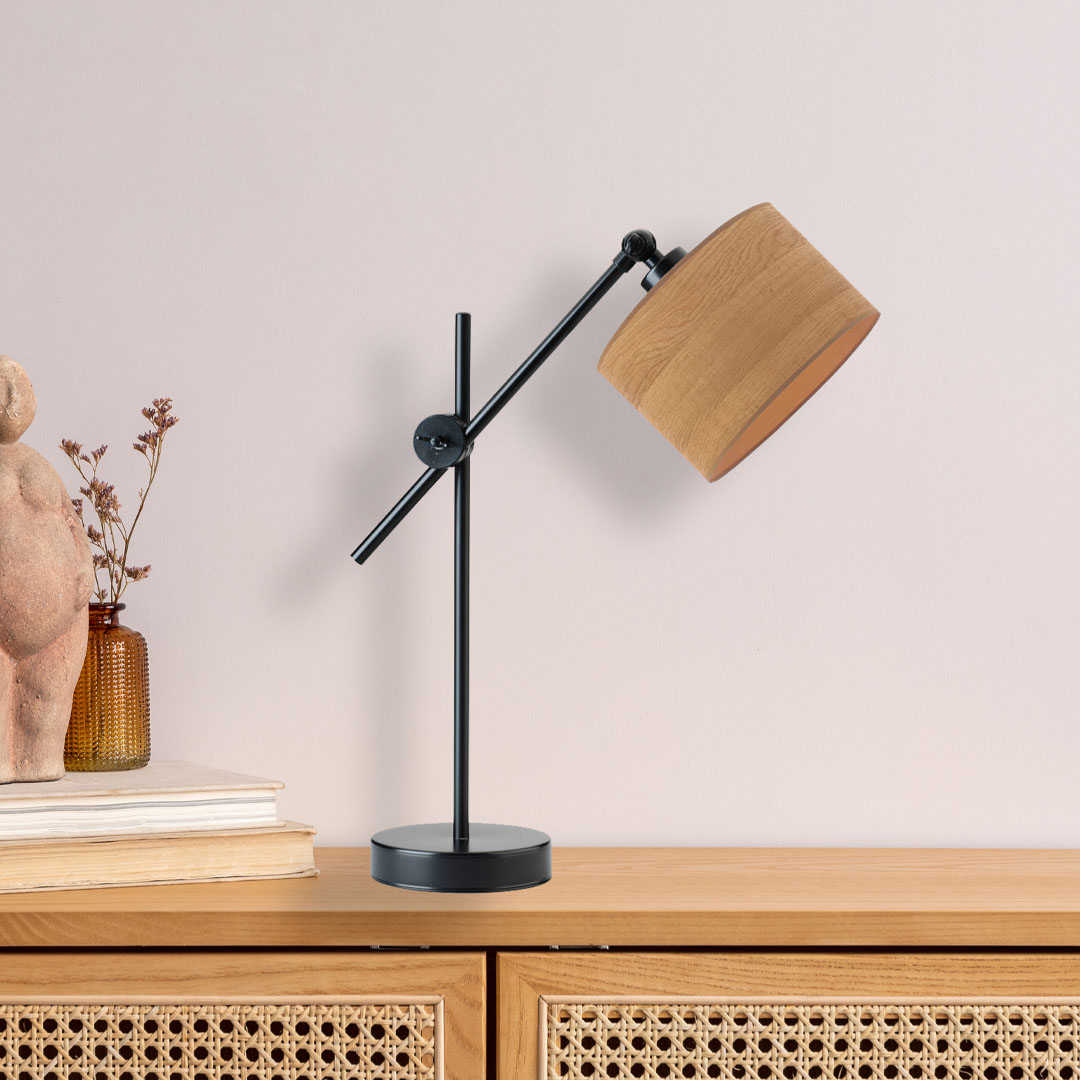 Nowoczesna lampka stołowa na czarnym stelażu MALI ECO