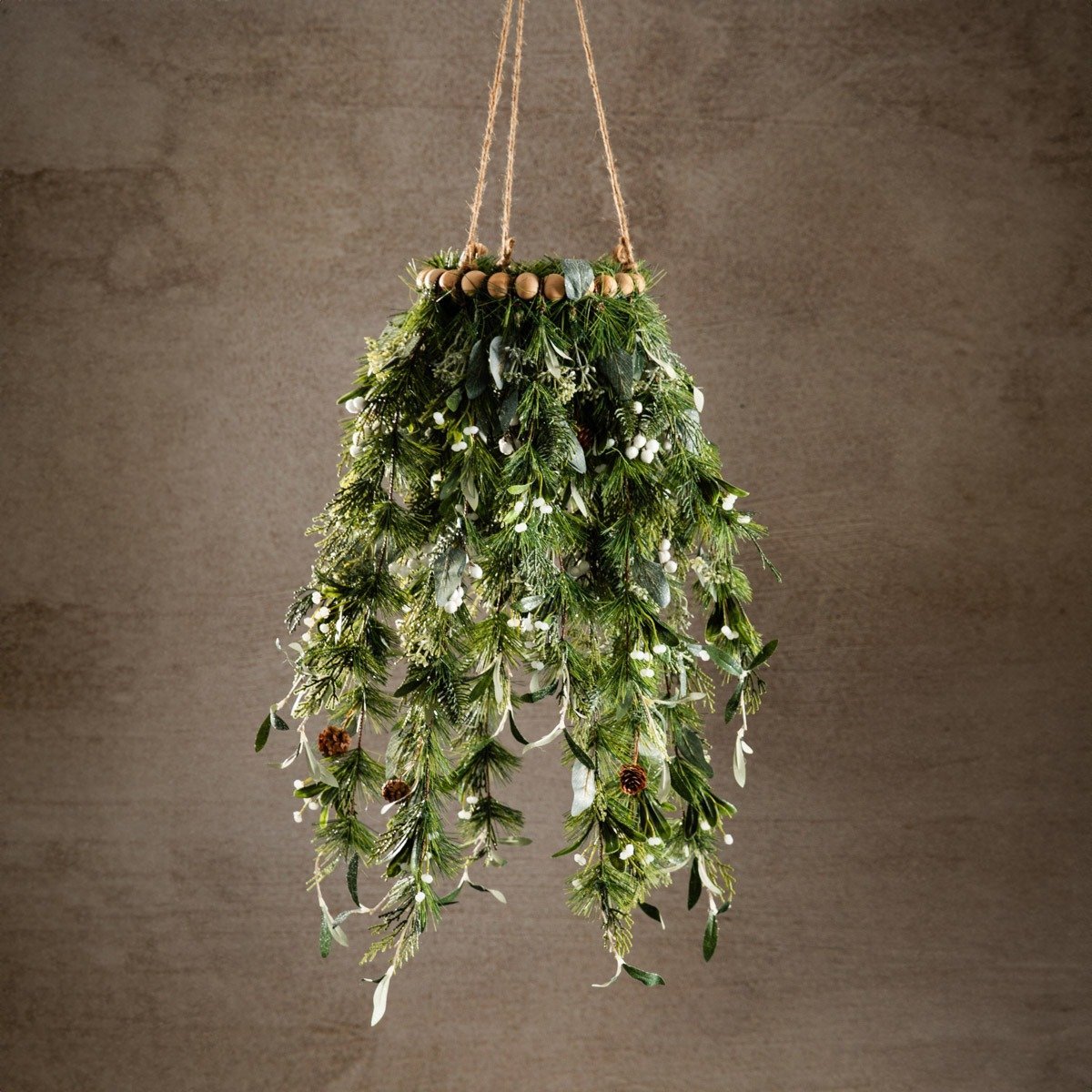 Dekoracja THUJA wieniec do zawieszania z szyszkami 20x65 cm HOMLA