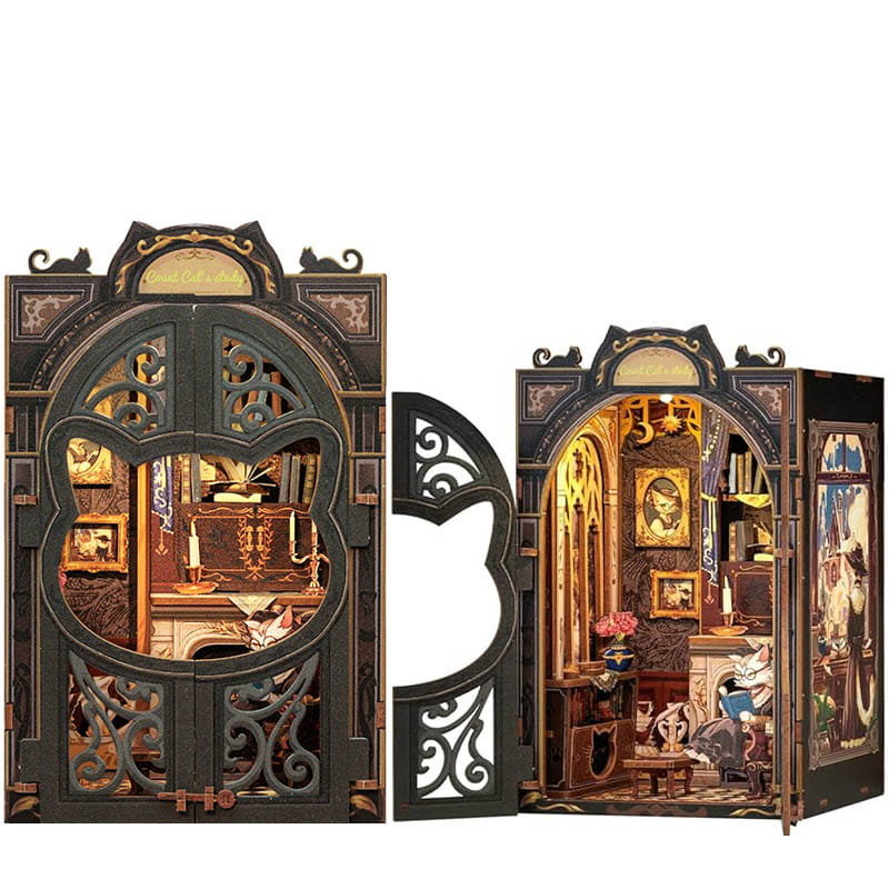 Miniaturowy domek mini Book Nook - Salonik Hrabiego Kota* - CuteBee