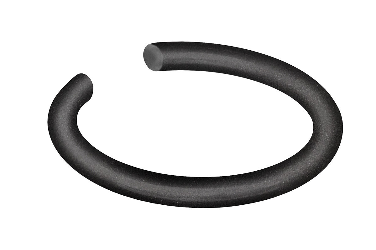 Delikatna nausznica z czarnej stali szlachetnej