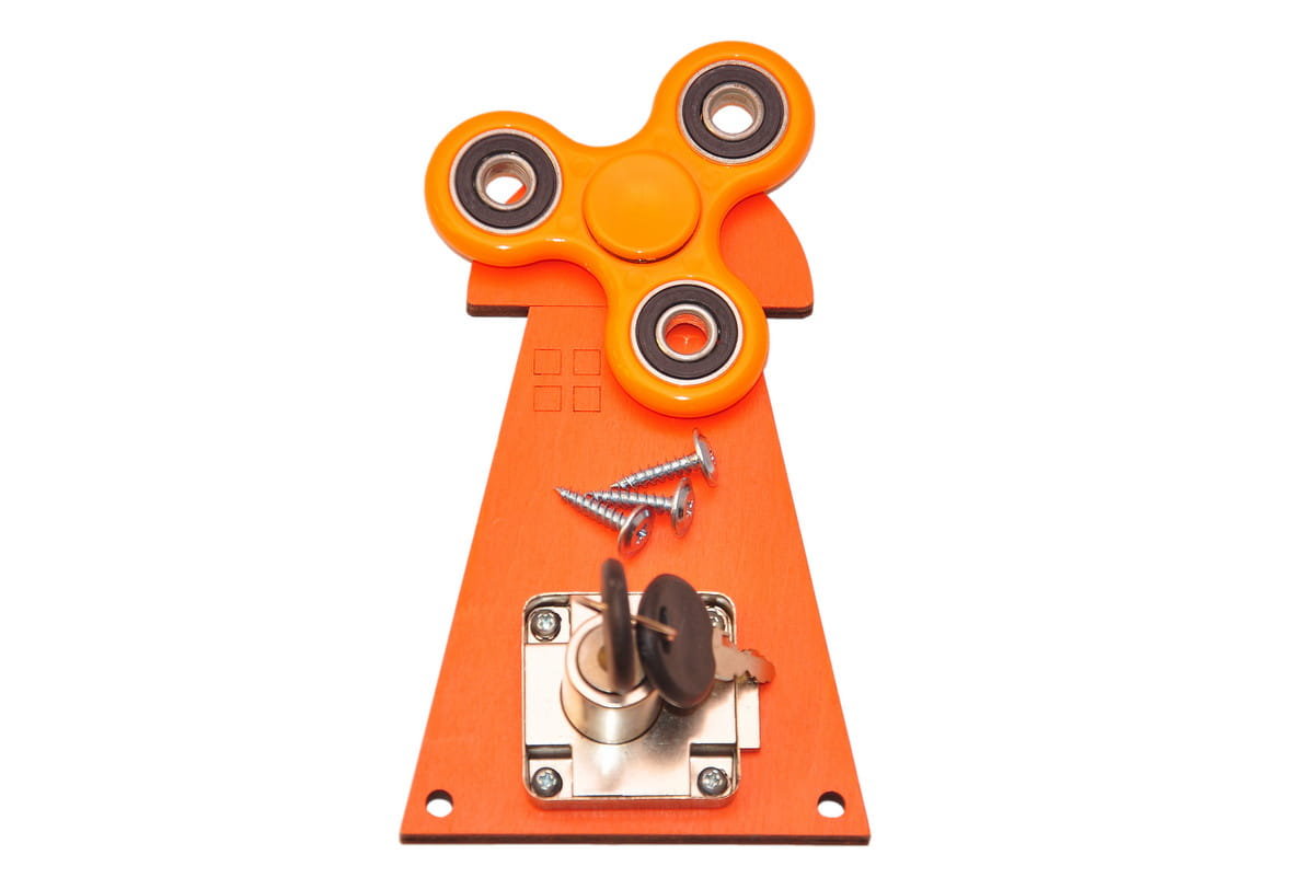 Pomarańczowy wiatrak + spinner z kluczem tablica manipulacyjna.