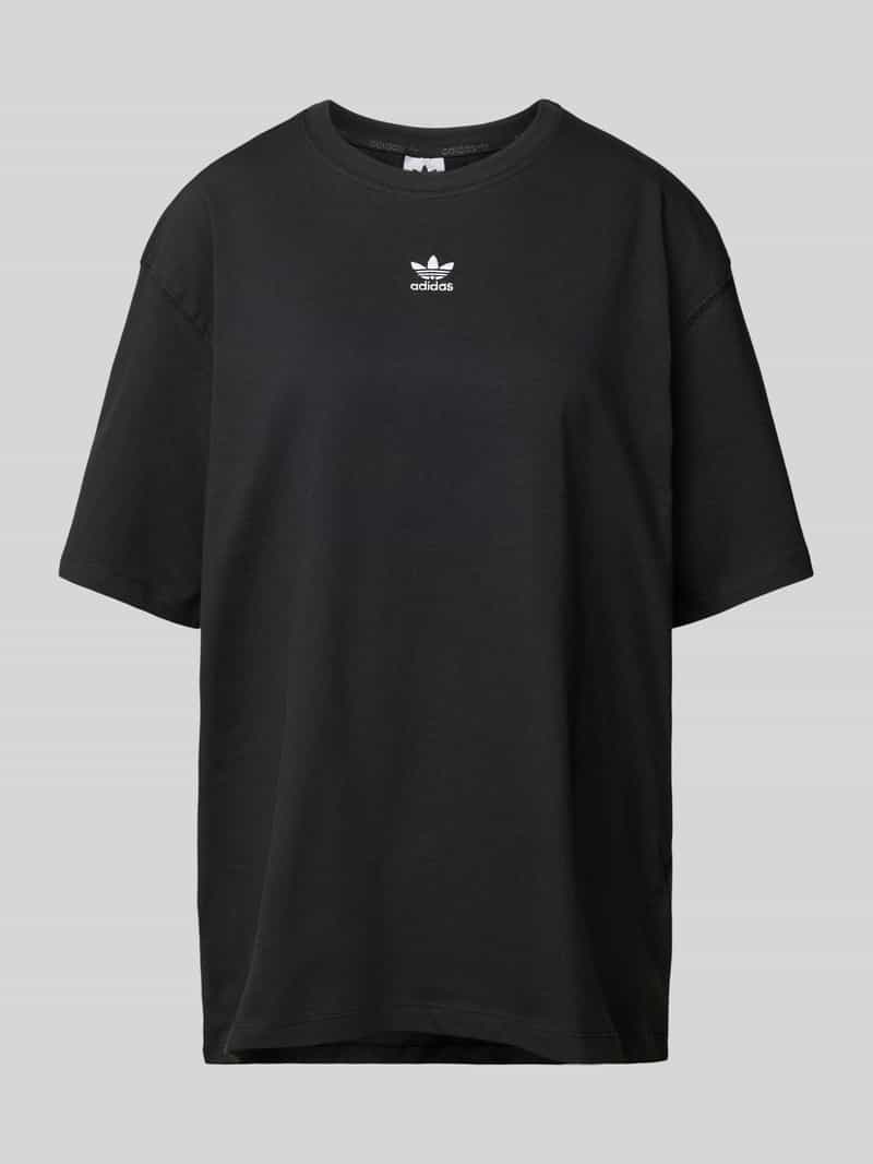 T-shirt o kroju oversized z wyhaftowanym logo