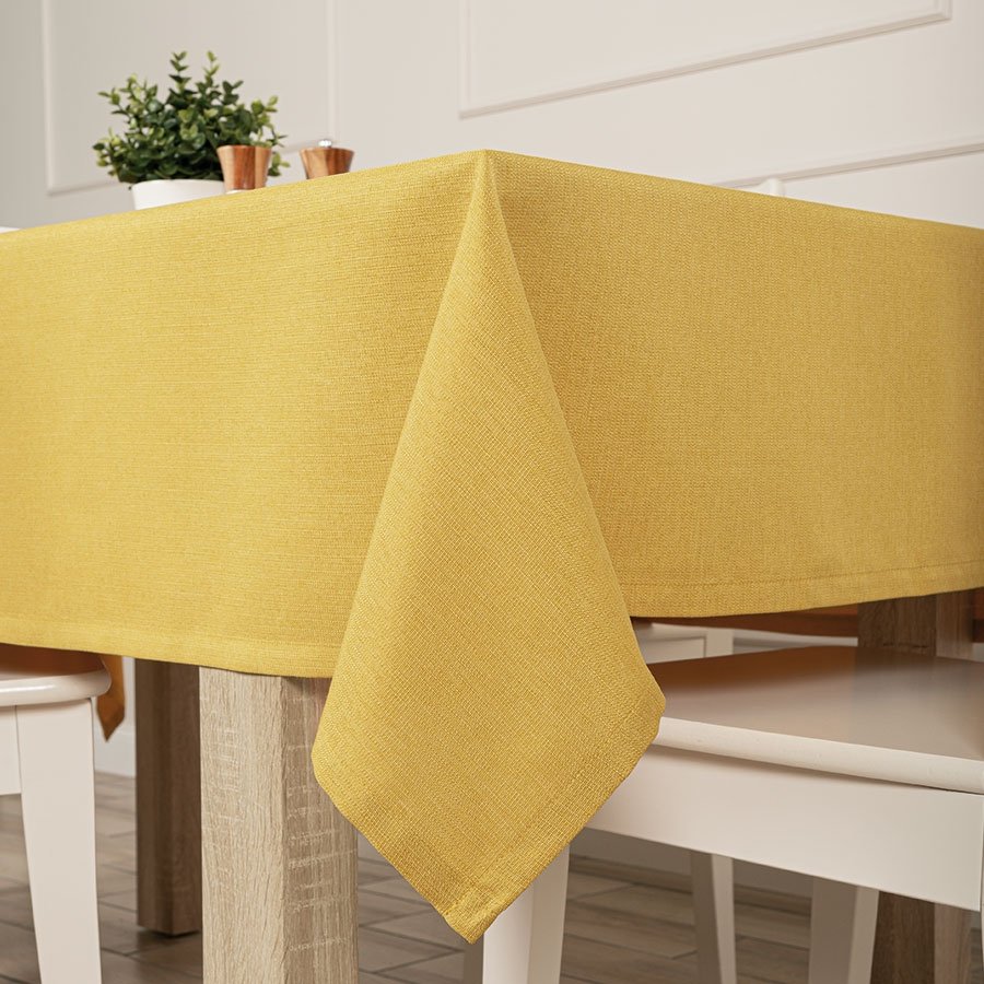 Gotowy obrus z tkaniny wodoodpornej o fakturze płótna, wykończony listwą, kolor musztardowy, Aruba, rozmiar: 120x160 cm