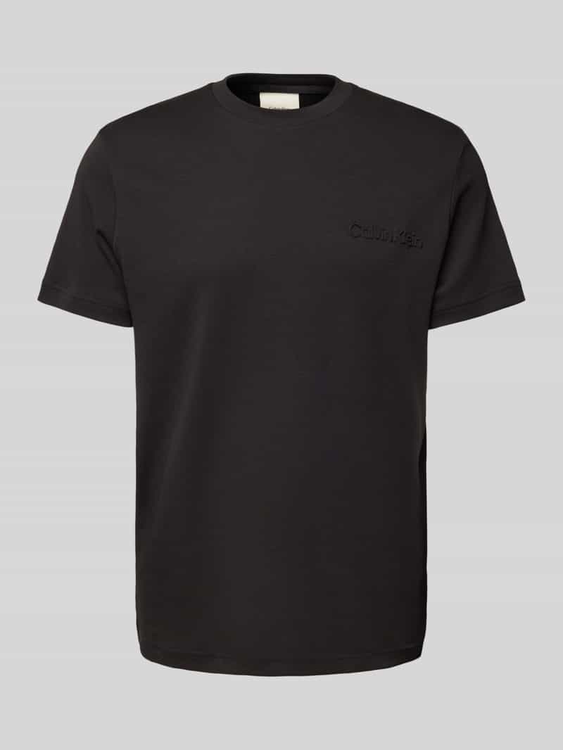 T-shirt z detalem z logo