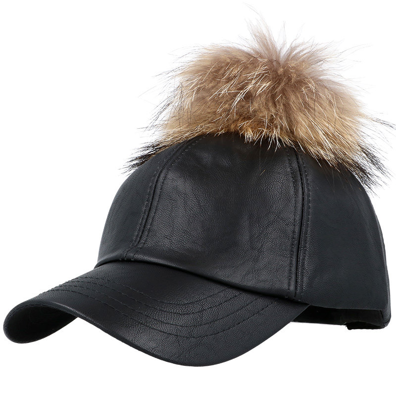 Czapka Zimowa Damska Winter Glam Negro Z Pomponem