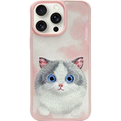 Etui NIMMY Big Eyed Pet 2.0 Cat do Apple iPhone 15 Pro Max Różowy