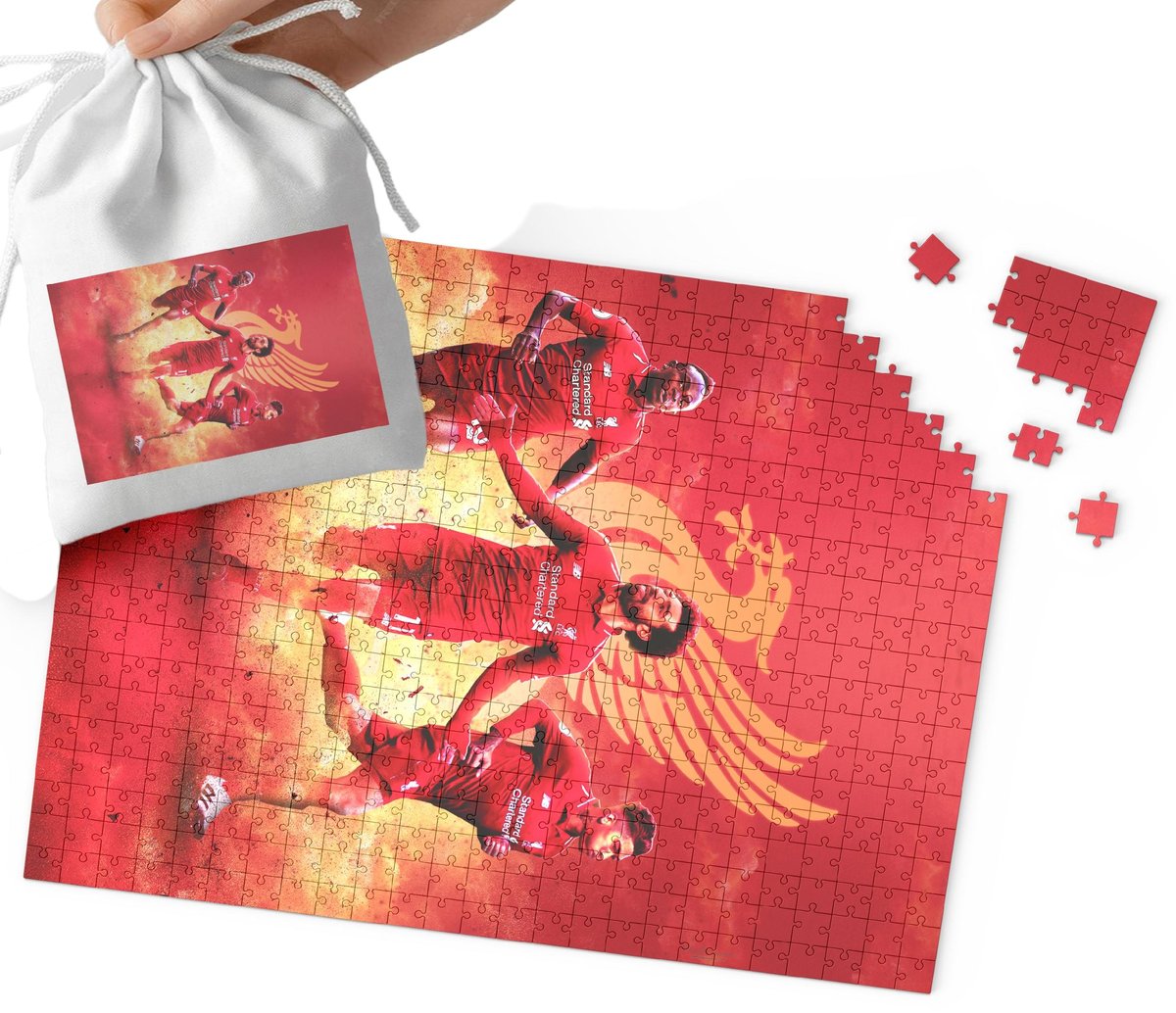 PUZZLE - Liverpool F.C. WZORY DLA MAŁEGO PIŁKARZA 120el + WORECZEK