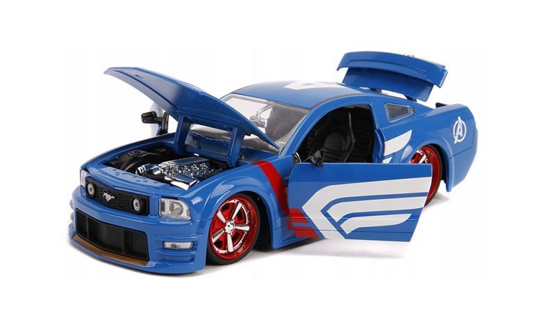 Captain America & 2006 Ford Mustang GT Magia Świąt zaczyna się u nas