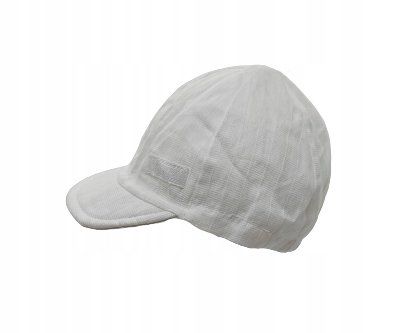 Czapka dziecięca Doll z daszkiem biała 43