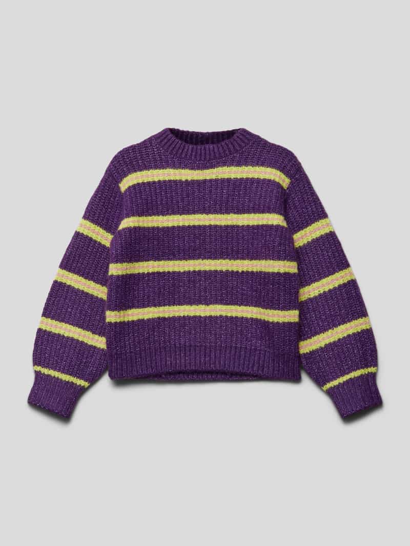 Sweter z dzianiny w paski