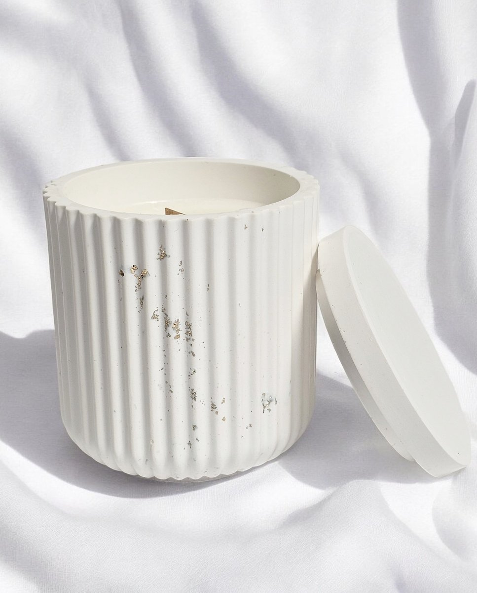 Świeca sojowa - Royal Elegance - 140 ml - Zapach Sandal & Papper