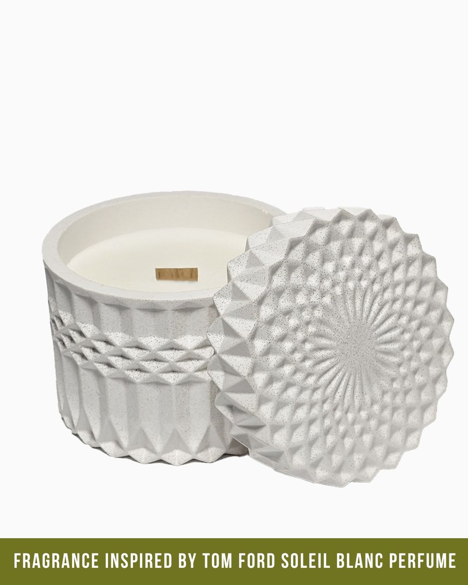 Świeca Perfumowana - Srebrna Ostoja - 220 ml - Zapach inspirowany perfumami Tom Ford Soleil Blanc