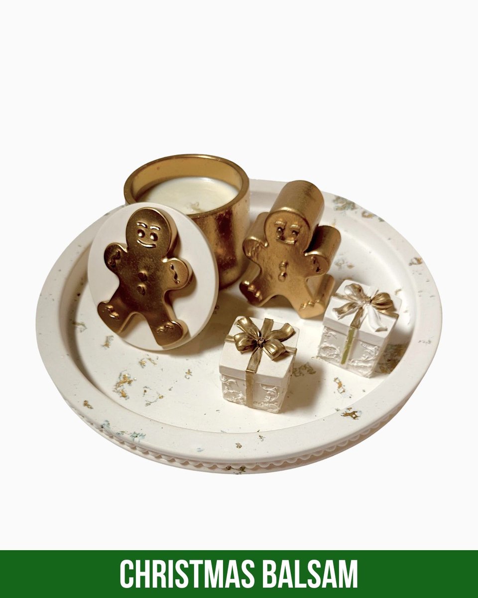 Zestaw Świąteczny Złota Piernikowa Opowieść - 5 elementów - Złoty Piernikowy Ludzik - 2 prezenty - Podstawka - Świeca Sojowa o Zapachu Christmas Bal..