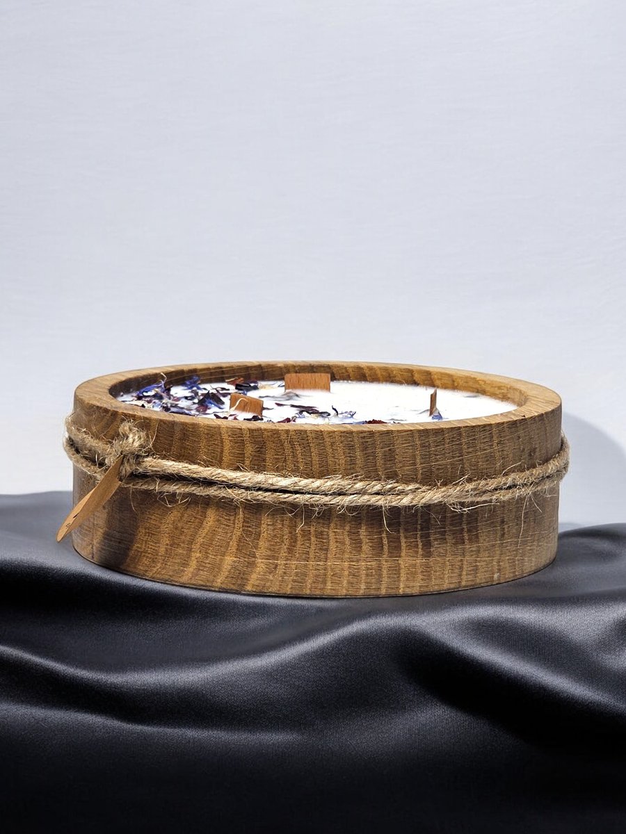 Świeca Sojowa - Kwiatowy Wianek Dębu - 300 ml - Zapach Ylang Ylang