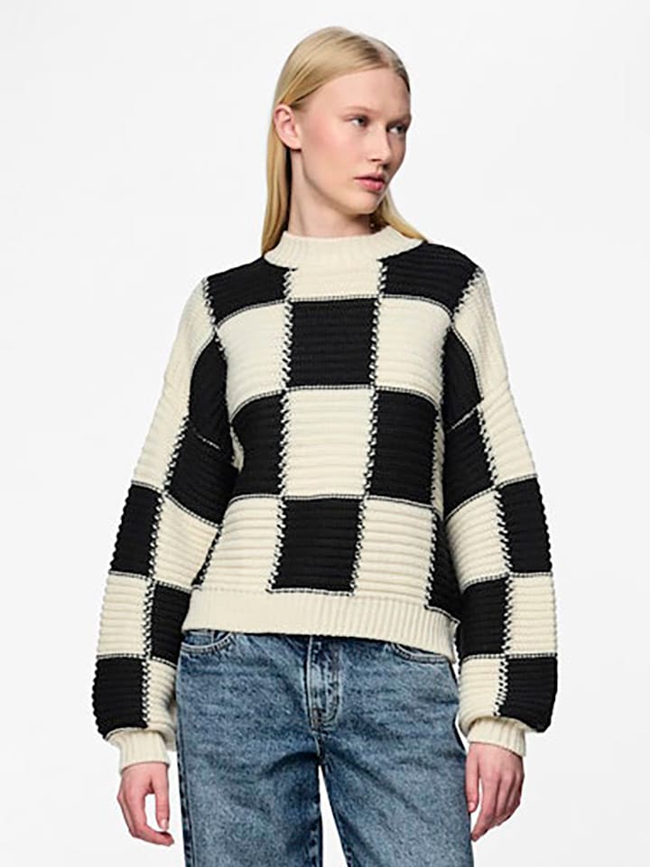 Pieces Sweter w kolorze kremowo-czarnym