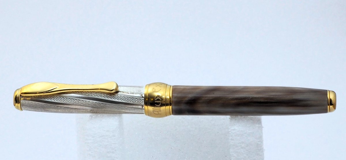 Pióro wieczne Grifos Buffalo Horn -