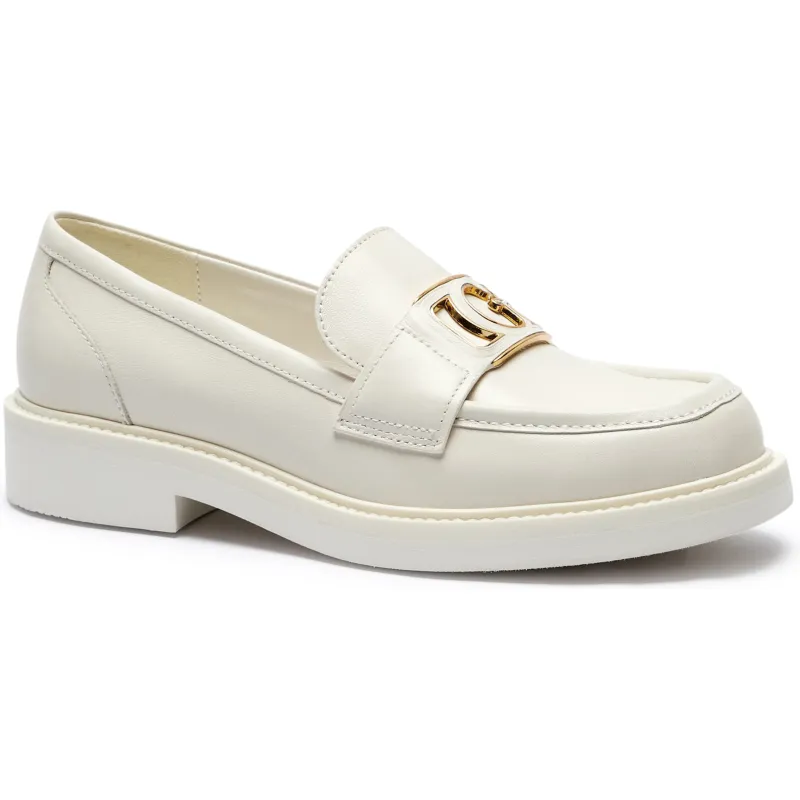 Guess Skórzane loafersy SHUTTLE