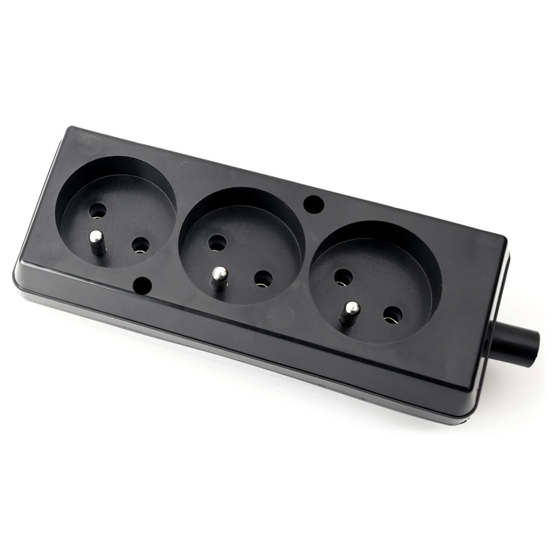 Gniazdo przedłużacza przenośne potrójne z uziemieniem 3x2P+Z 16A 250V, rozbieralne, GN-370 CZARNY; T-11013, PLASTROL