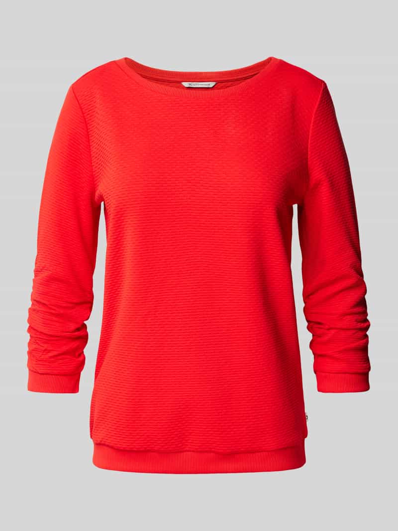 Bluza taliowana z fakturowanym wzorem