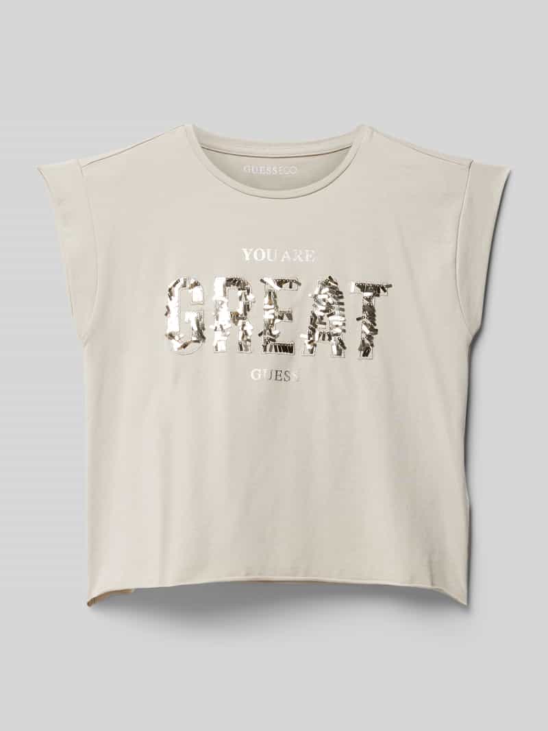 T-shirt z cekinowym obszyciem