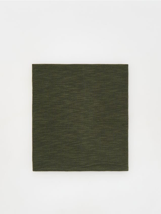 Reserved - Prążkowany komin - zielony