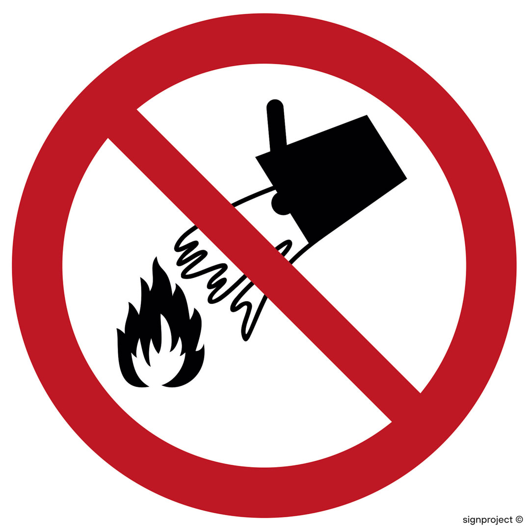 GA011 ZAKAZ GASZENIE WODĄ, PN - PŁYTA PCV 1MM; (150X150MM)