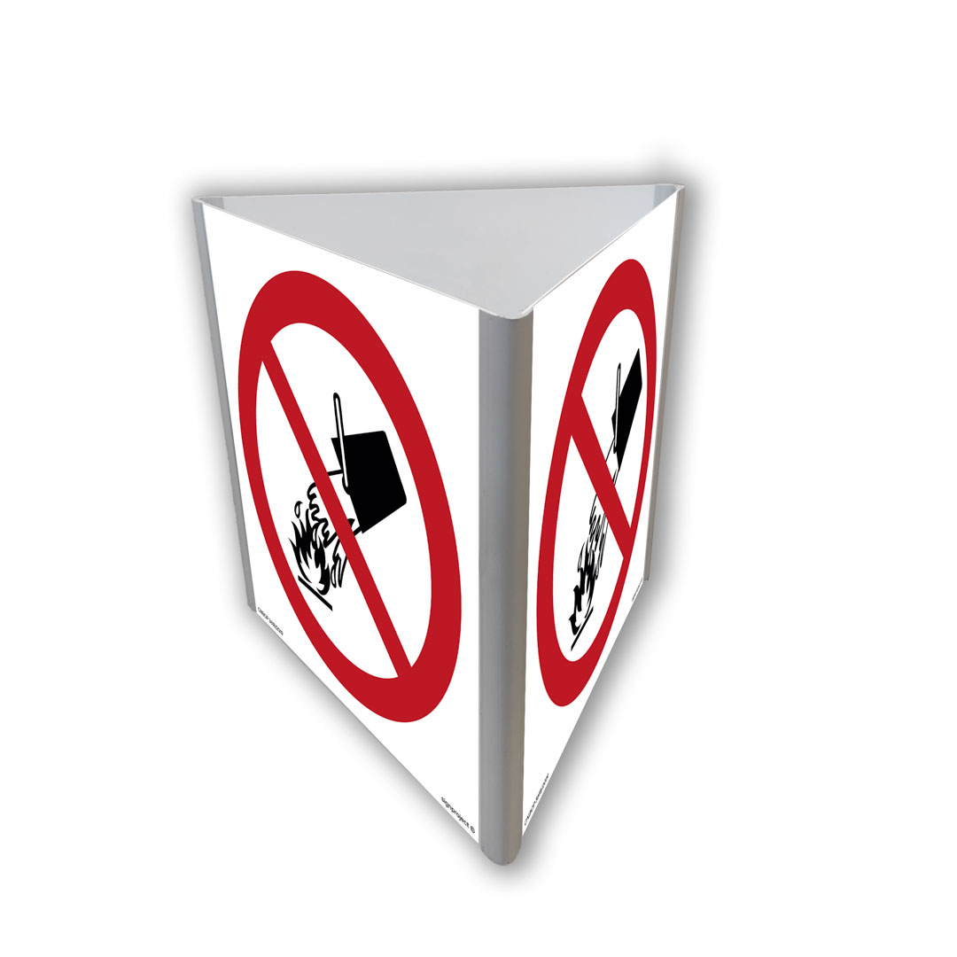 BA803 ZAKAZ GASZENIA WODĄ (3D DOŚCIENNY), PS - PŁYTA PCV 1MM FOTOLUMINESCENCYJNA; (500X500MM)