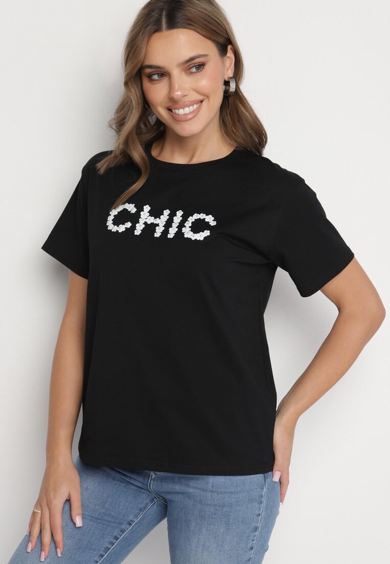Czarny T-shirt Bawełniany z Napisem i Perełkami Nalinor