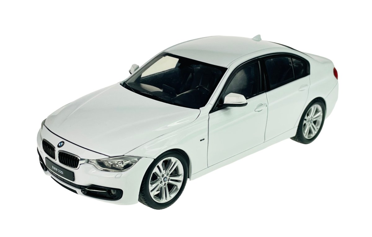 WELLY BMW 335i F30 BIAŁY 1:18 18043
