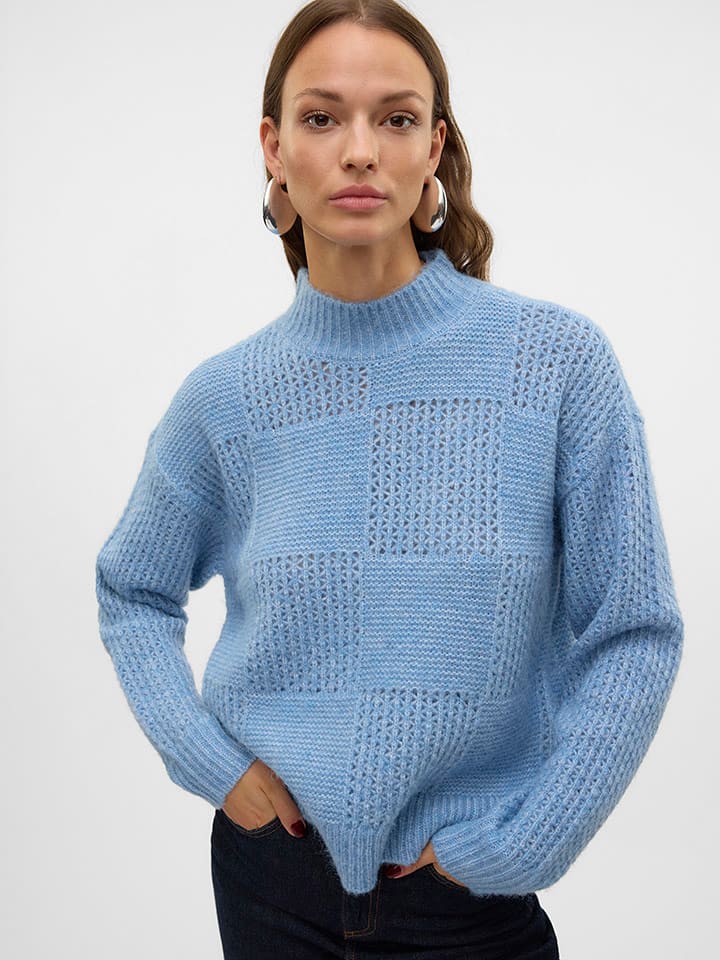 Vero Moda Sweter w kolorze błękitnym